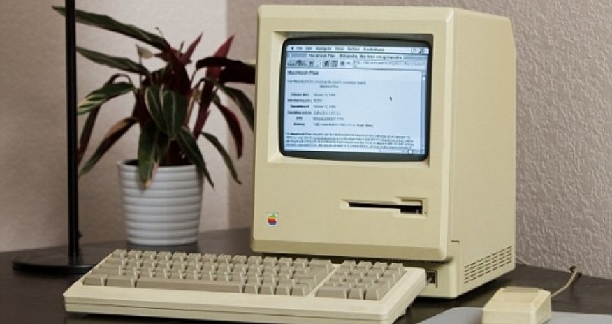 27-year-old Mac Plus connected to the internet