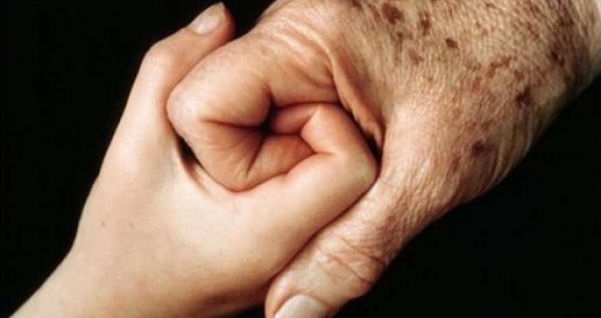 People born in 60s and 70s 'poorer'