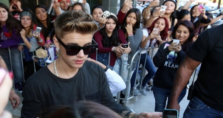 Justin Bieber announces that he's quitting his career as a singer