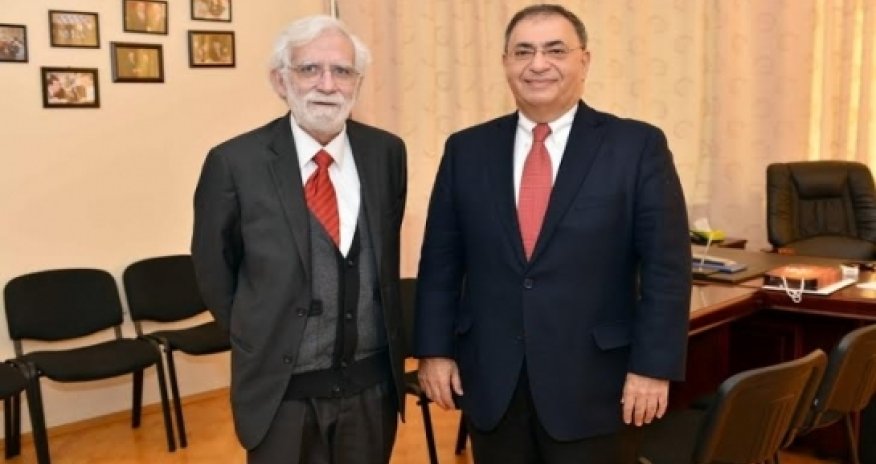 Asim Mollazade meets Cuban ambassador in Baku