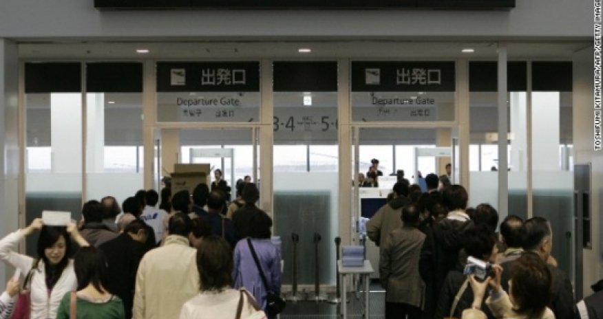 Airlines and airports look to take the pain out of boarding planes