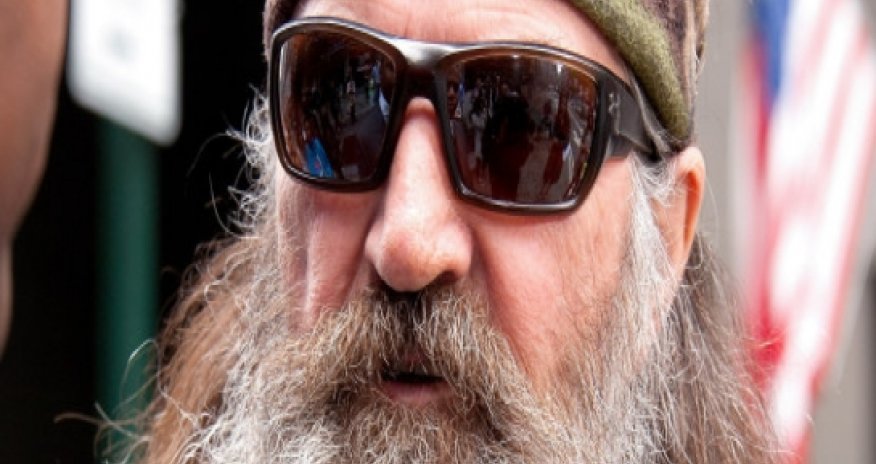 'Duck dynasty' fans are losing their minds on facebook