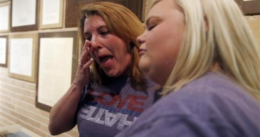 Gay marriages proceed in Utah as judge refuses to block ruling