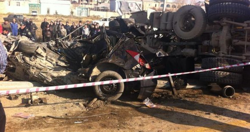 Five killed in Azerbaijan traffic accident - UPDATE