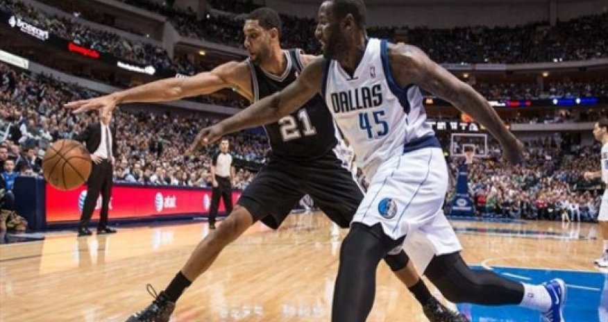 Spurs bounce back to post win over Mavs