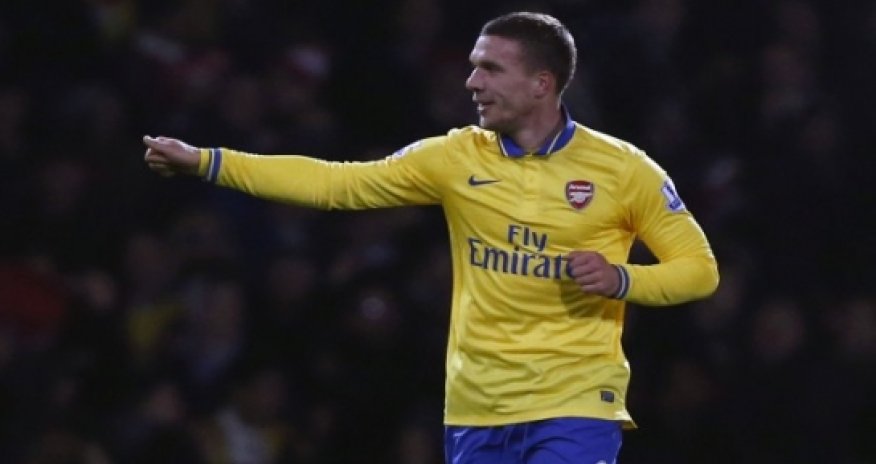 Arsenal tops EPL as Liverpool loses at City