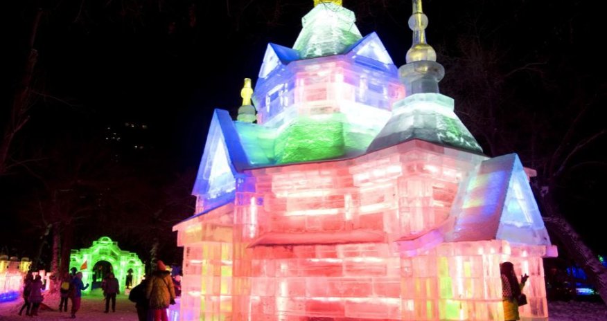 China's giant frozen castle built entirely from ICE - PHOTO