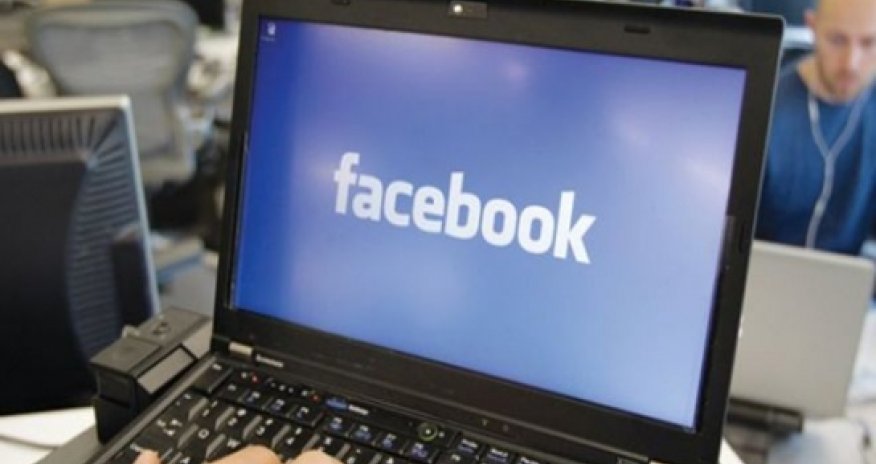 Addicted to Facebook? Study shows users are lonelier