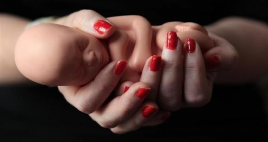 Pope Francis denounces abortion as horrific