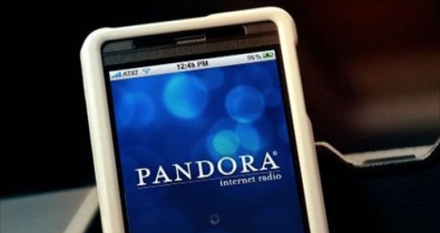 Apps are making the jump from smartphones to cars