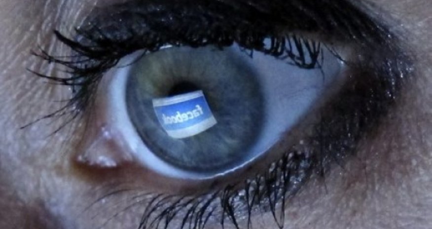 If Facebook is an infectious disease, here's a guide to the symptoms