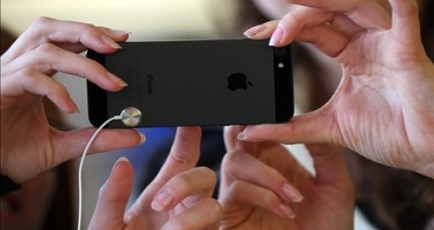 Apple's iPhone sales disappoint