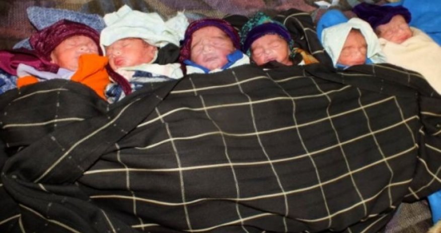 Pakistani mother gives birth to healthy sextuplet siblings.