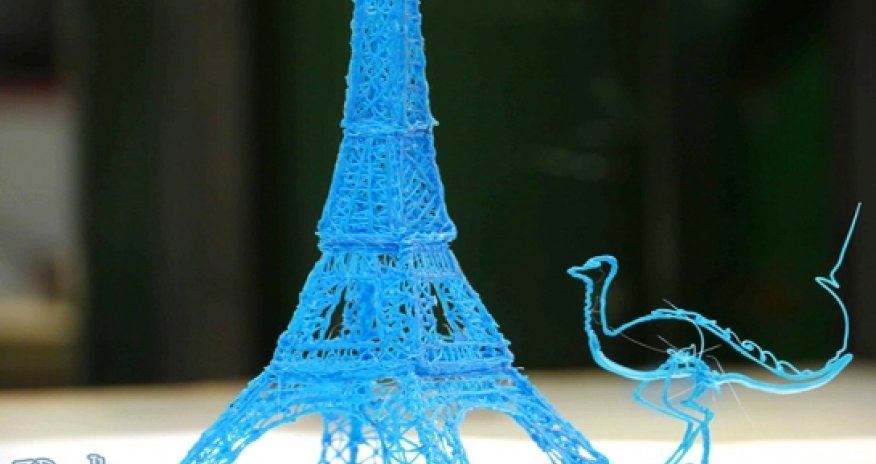 3D pen allows you to draw in the air