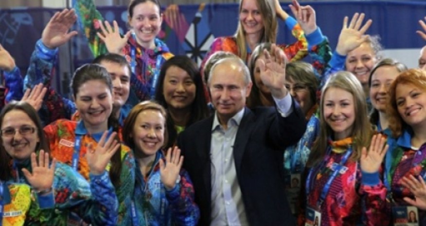 Olympians urge Russia to reconsider 'gay propaganda' laws