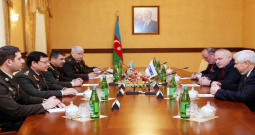 Baku reserves right to use force, defense minister tells mediators