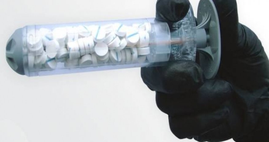 This £60 syringe could heal a gunshot wound in 15 seconds