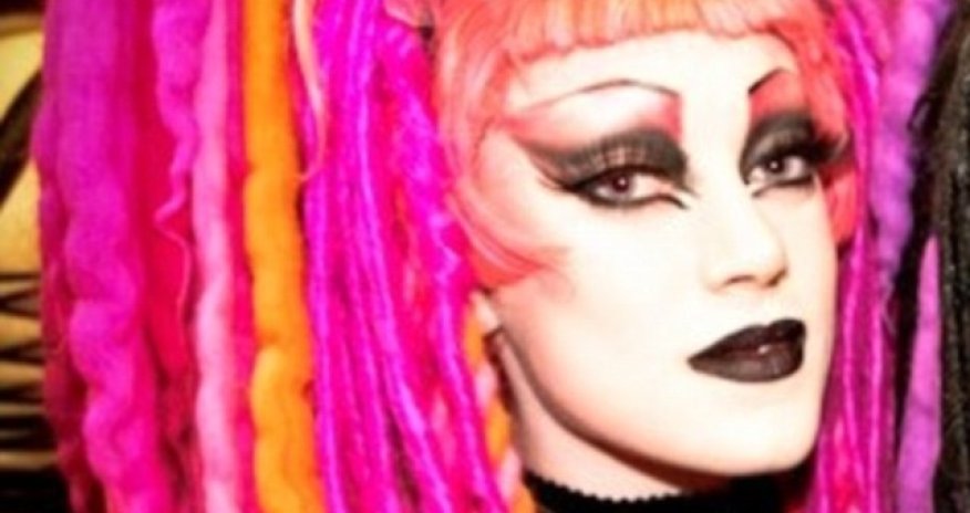 Terrorised teen is crowned alternative beauty queen - PHOTO+VIDEO