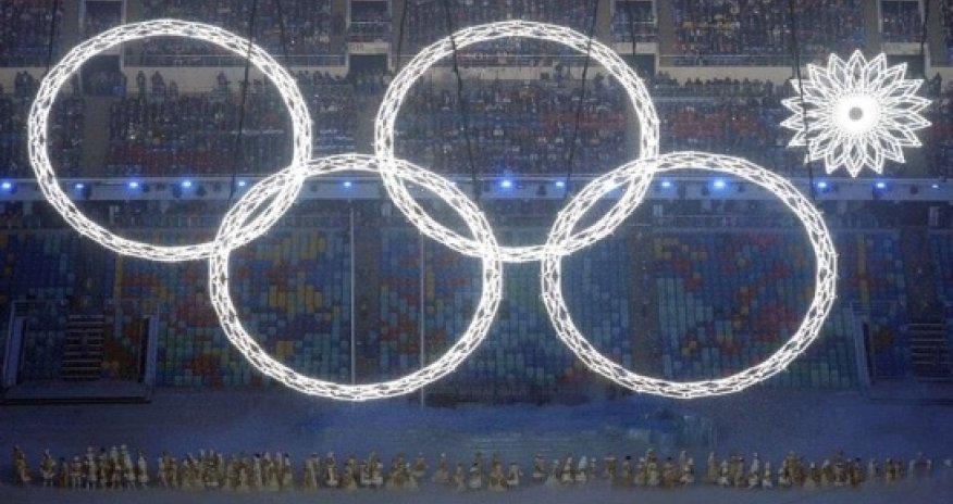 Olympics rings malfunction at Sochi 2014 opening ceremony