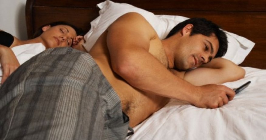 Adults think using their smartphone more important than sex