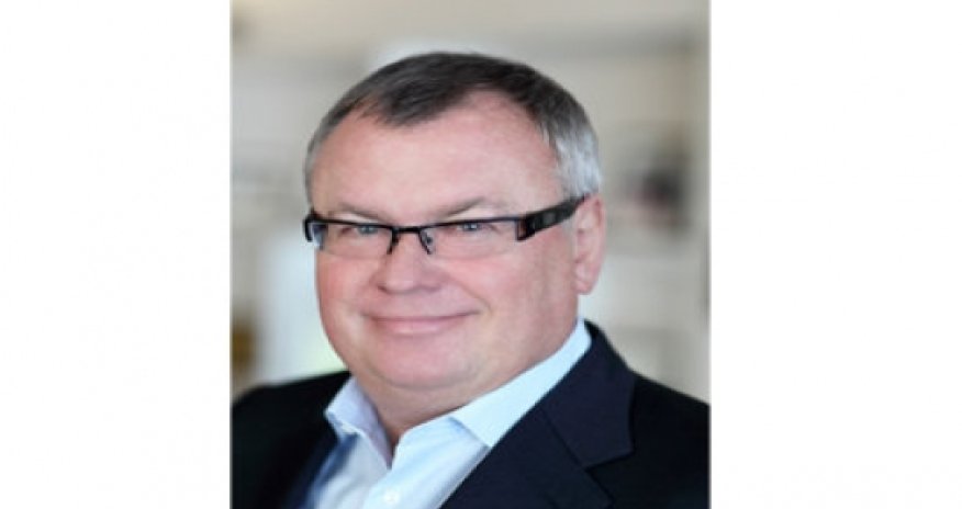 Russian VTB Bank head visits Azerbaijan