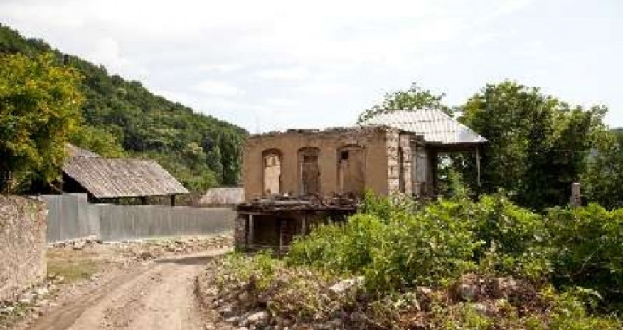 Depth of the earthquake's epicenter saved from destruction