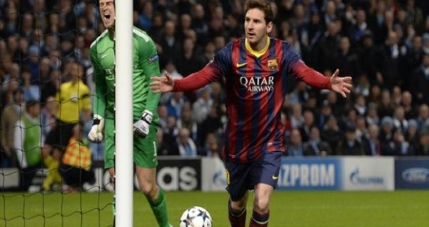 Messi and Alves net in Barcelona win at 10-man City