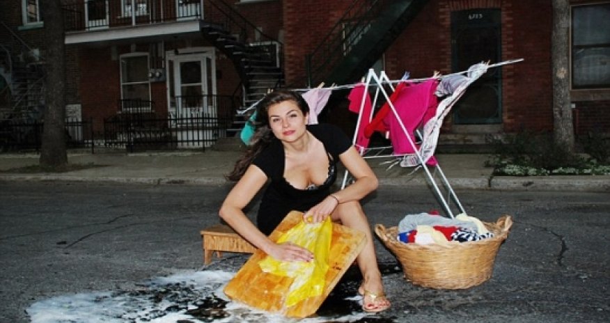 Cracking the art world - PHOTO