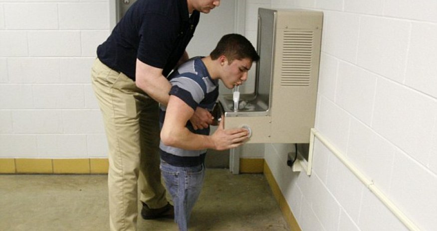 Olympic dreams: Teenager who was born without legs - PHOTO+VIDEO