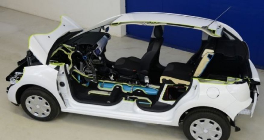 The car that runs on AIR - PHOTO+VIDEO