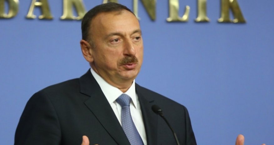 Azerbaijan pushes ahead with bond issue
