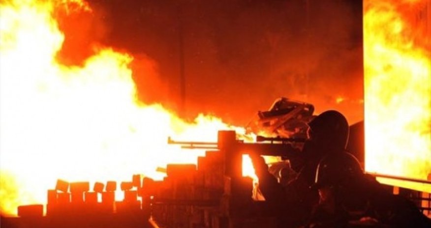 Ukraine federation says friendly off, US disagrees