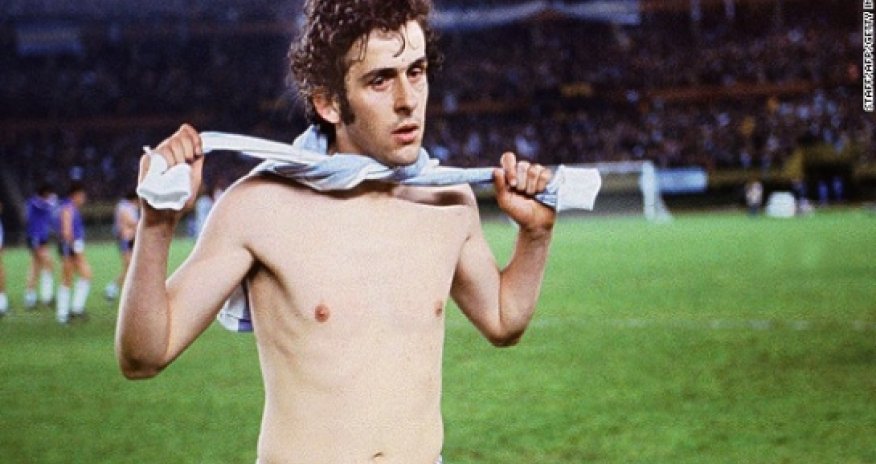 Platini backs Russia's right to play in World Cup in Brazil