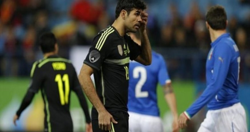 Del Bosque backs Costa to improve for Spain