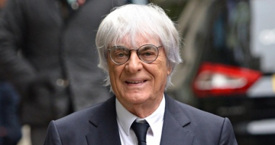 Bernie Ecclestone signs deal to host F1 grand prix in Azerbaijan