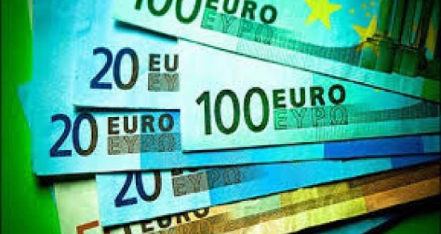 Azerbaijan selling $1.25b debut bonds amid Fed cuts