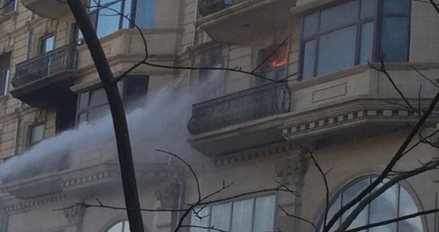 Fire in Baku's Sahil shopping center extinguished - VIDEO