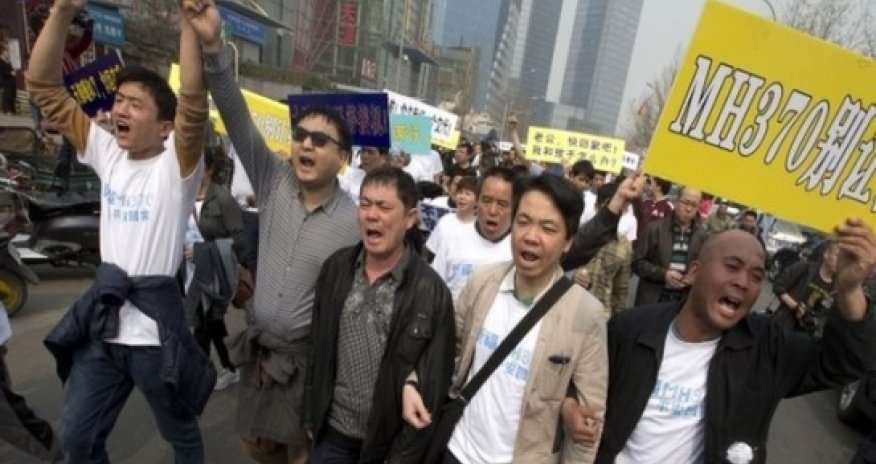 Malaysia Airlines MH370: Relatives in Beijing scuffles