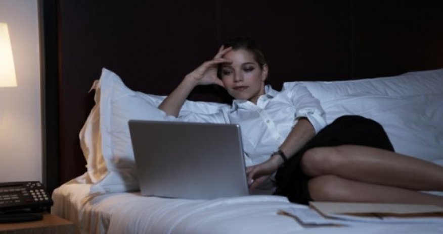 Why taking the iPad to bed could make you fat