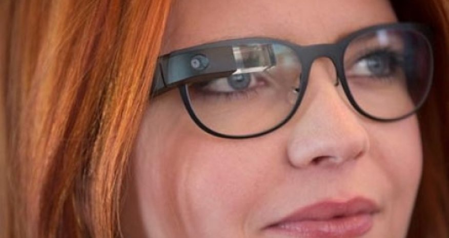 Google Glass to feature Ray-Ban, Oakley frames