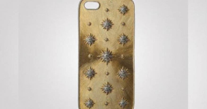 Got $200,000? You can blow it on this diamond-studded gold iPhone case