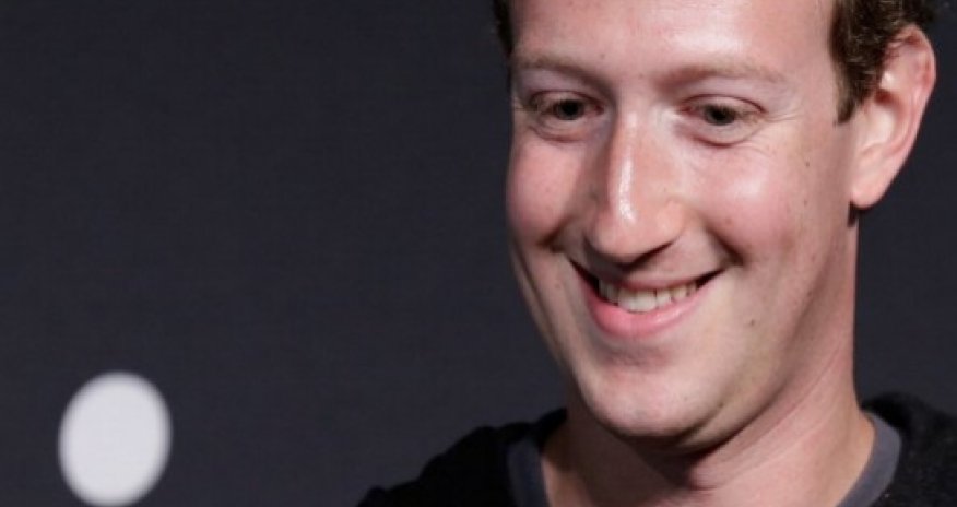 Facebook's Zuckerberg earns $3.3bn through share options