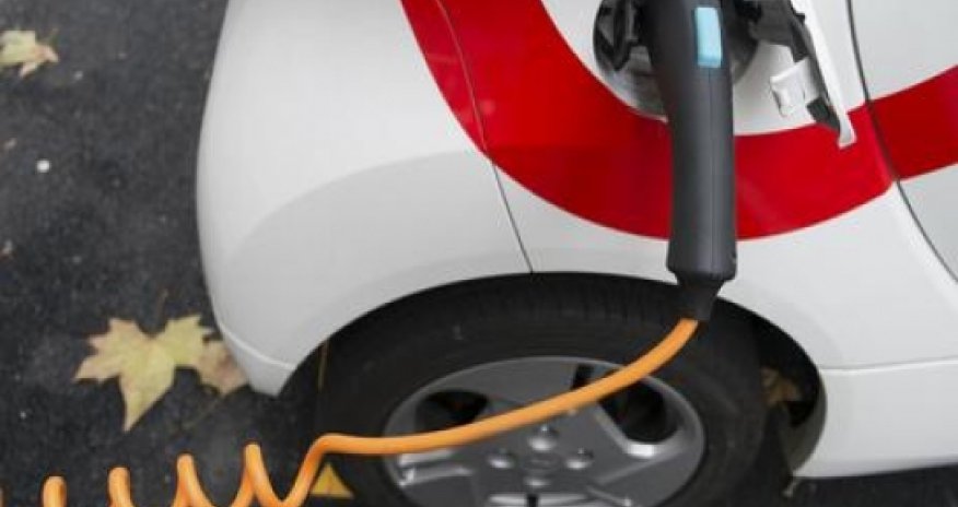 The electric car’s biggest threat may be its battery