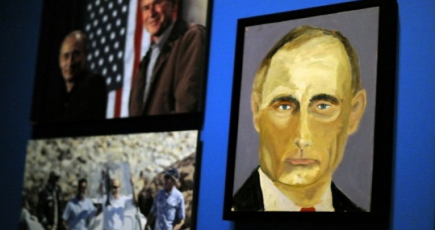 George W Bush exhibits his paintings of world leaders - PHOTO