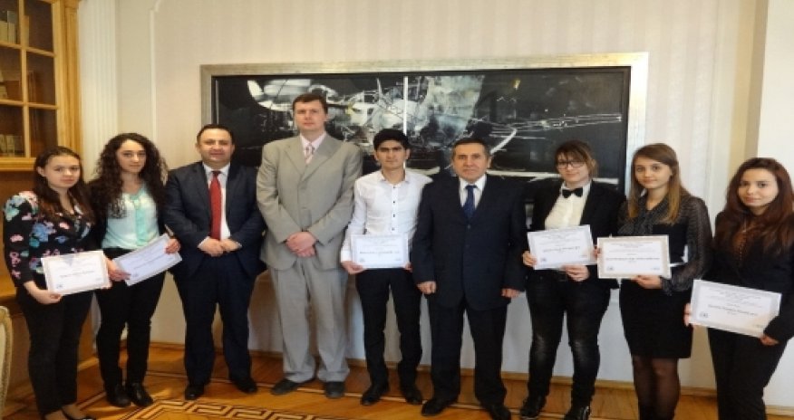 "AzMeCo" supports education of chemical faculty students