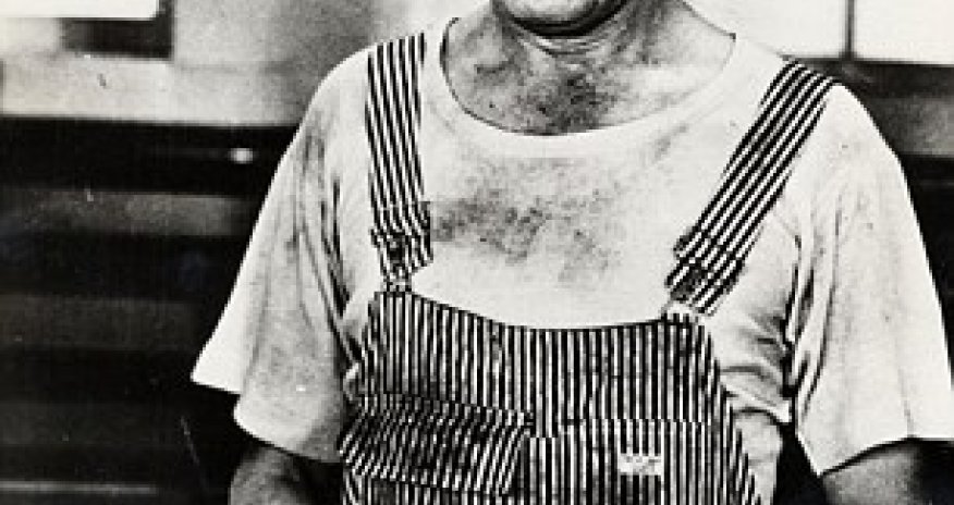 New book reveals Charlie Chaplin's obsession with young girls - PHOTO