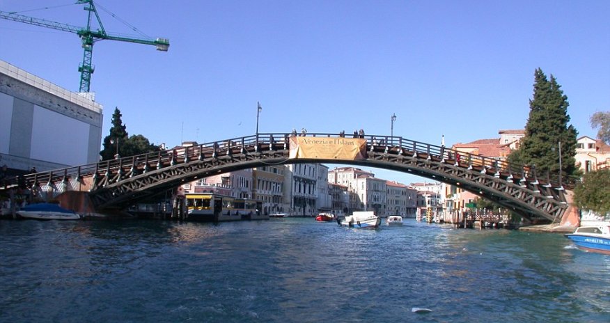 World's hottest tourist attractions - PHOTO