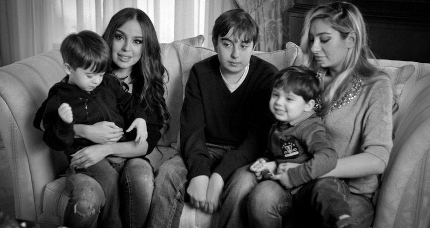 Leyla Aliyeva shares new family pictures - PHOTO
