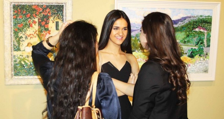 “Different Springs” opens in Baku’s “1969” gallery - PHOTO