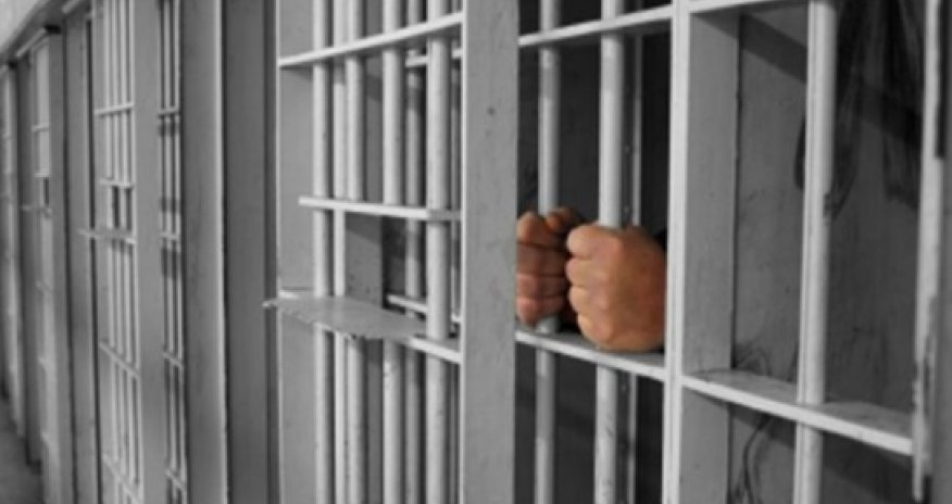 Azerbaijan agrees to hand over 100 prisoners to Iran